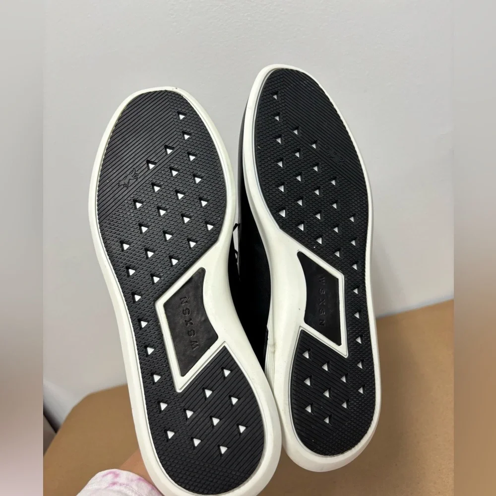 Men's Black Leather Lace-Up Sneakers - Minimal Dress Casual